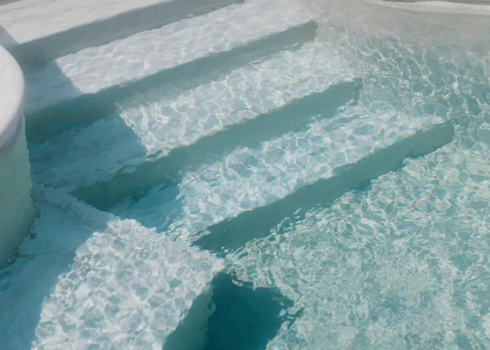 Melian Boutique & 4* Pollonia