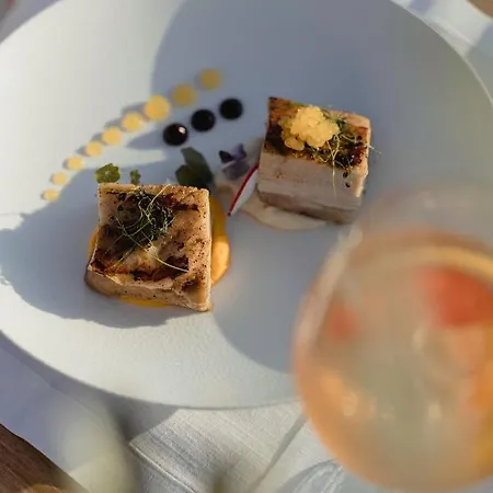 Melian Boutique & 4*