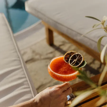 Melian Boutique & Отель Поллония